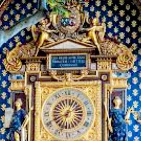 2 Arena - La Chapelle Homestay Paris
